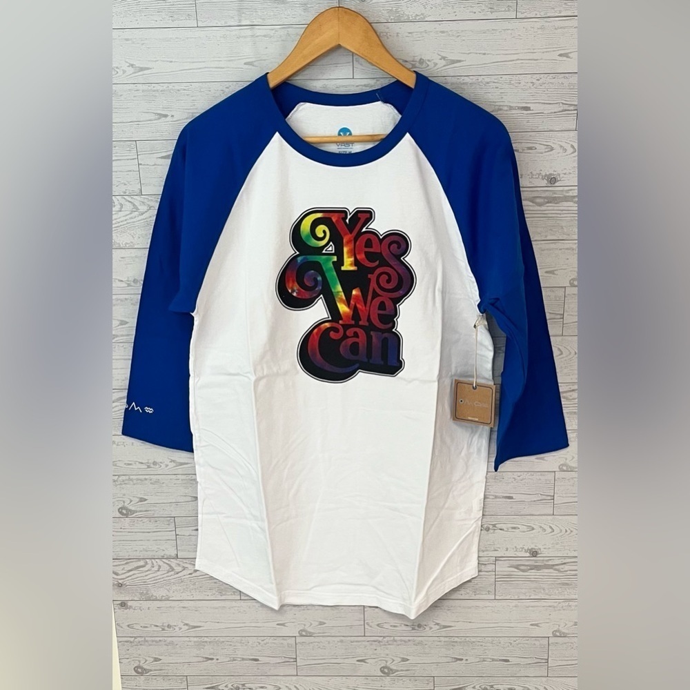 NWT Vast Life Men's Medium Yes We Can Graphic Long Sleeve Tee Shirt White/Blue